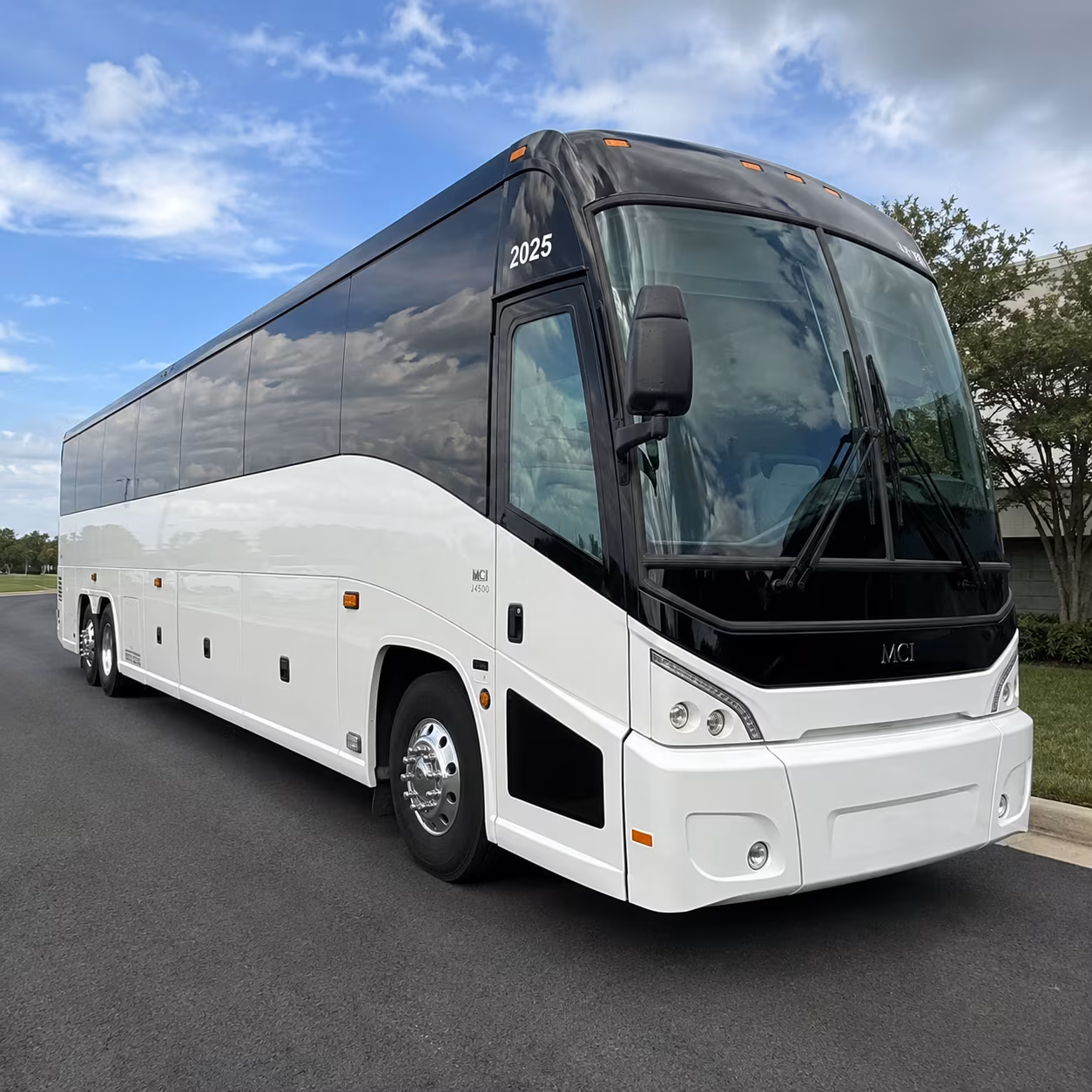 private charter buses for layovers in kent