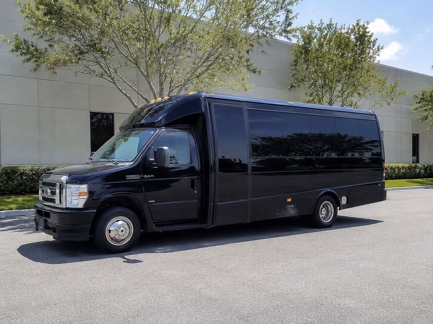 rent a field trip bus to kent museums and science centers