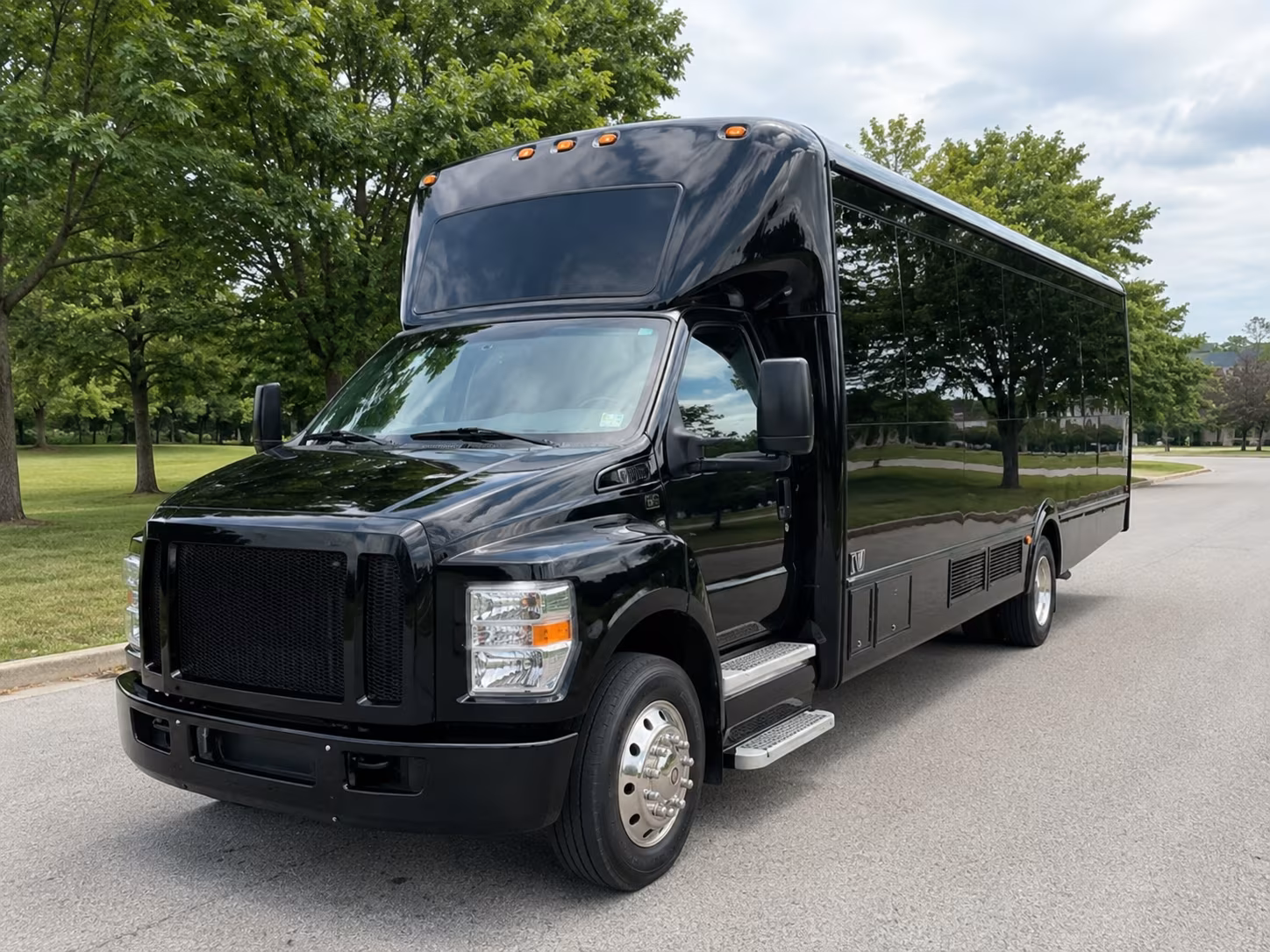 rent a kent prom party bus or charter bus today